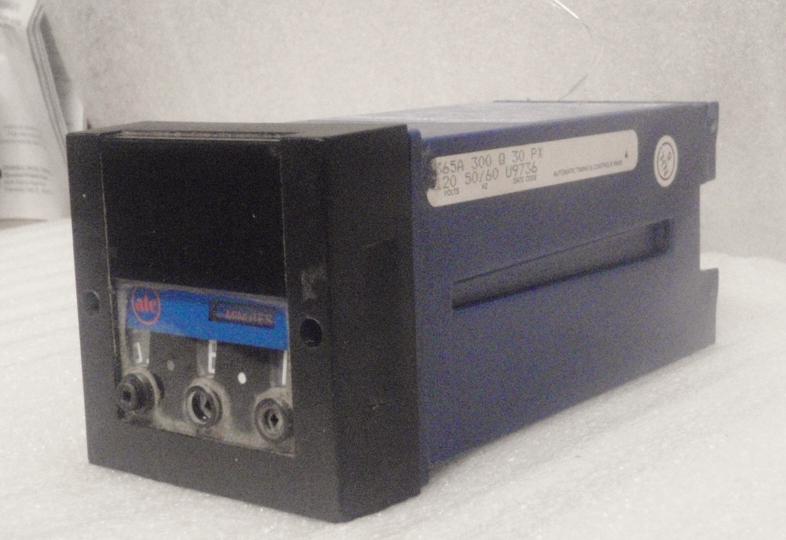 Minuterie Industrielle ATC 365A-300-N-30-PX - Temporisateur Numérique 24V DC - Boîtier Ouvert Comme Neuf