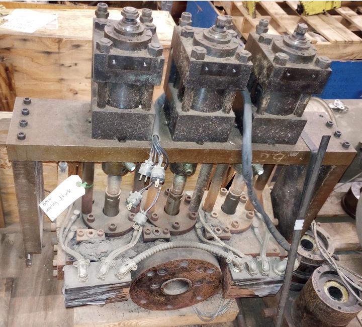 Uniloy Triple EBM Processing head | Garden City Plastics