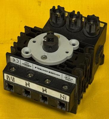 Advance Controls, Inc. XF304BY Disconnect Switch (side 1)