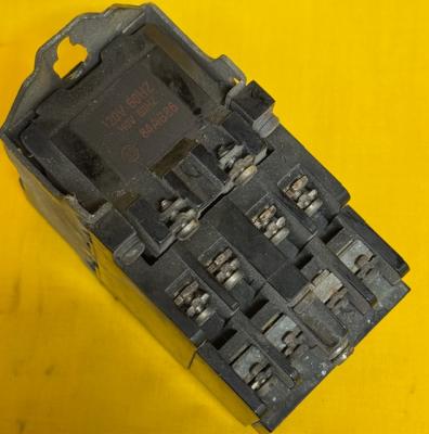 Allen-Bradley 100-C09 10 Ser A Contactor