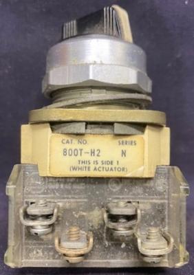 Allen-Bradley 800T-H2 Selector Switch 