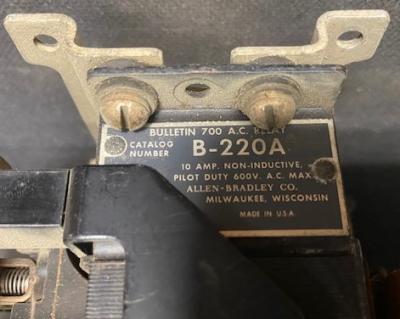 Allen-Bradley B-220A Bulletin Non-Inductive Relay