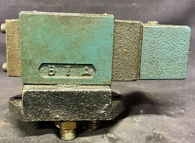 Bosch Hydraulic valve 