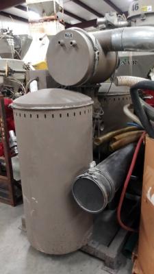 Cincinnati Milacron CDD-500 resin dryer back