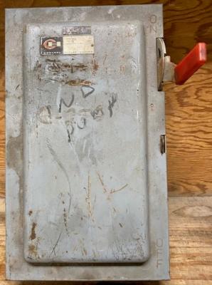 Cutler-Hammer 4105H311H Enclosed Fusible Safety Switch