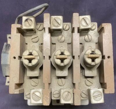 Cutler-Hammer 9560H953A Motor Starter Contactor