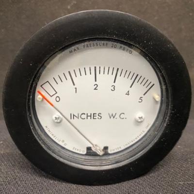 Dwyer 2-5005 Minihelic II Pressure Gauge