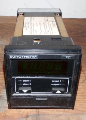 Eurotherm 810R200J0-100.0C120VSFSH1FSL2 Temperature Controller