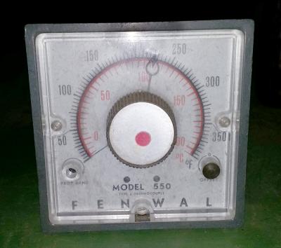 Fenwal Model 550 Temperature Controller