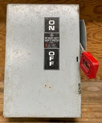 General Electric TH3361 Heavy Duty Enclosed Fusible Safety Switch