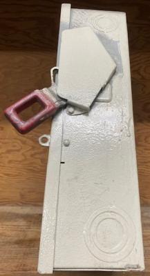 General Electric TH4323 Model 4 Enclosed Fusible Safety Switch