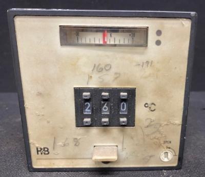 Hartmann & Braun 61035-0-3110100 Temperature Controller