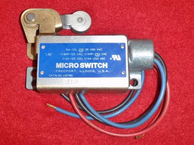 Honeywell BZLN-2-LH Top Roller Arm Micro Switch 