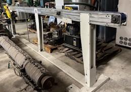 Huss table top bottle transport conveyor