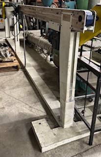 Huss table top bottle transport conveyor side 2
