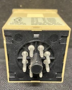 IDEC GE1A-C Electronic Timer