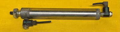 1-1/4" bore - 4-3/4" stroke Pneumatic Cylinder