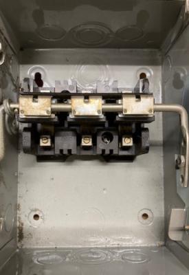 Siemens JU-321 Type 1 ITE Enclosed Safety Switch