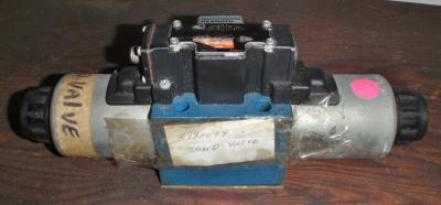 Mannesmann Rexroth 4WE10Q40/CG24N9DK24L Solenoid Valve