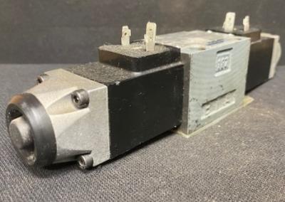 Mannesmann-Rexroth 4WE6E53/AG24NK4 Solenoid Valve