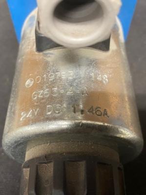 Mannesmann-Rexroth 5-3WE10A32/CG24N9Z4/C Hydraulic Valve