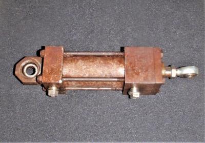 Milwaukee LH-62-B4312 Pneumatic Cylinder