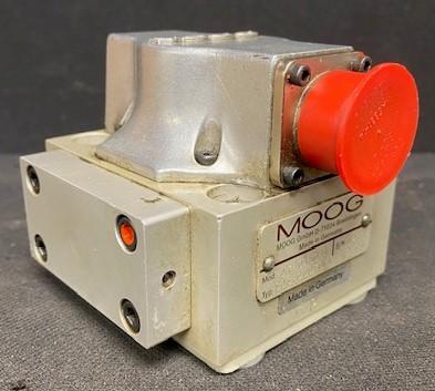 Moog D760A508A Servo Valve | Garden City Plastics