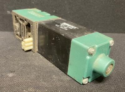 Numatics 152SA400M000061 2-Position 4-Way Pneumatic Solenoid Valve