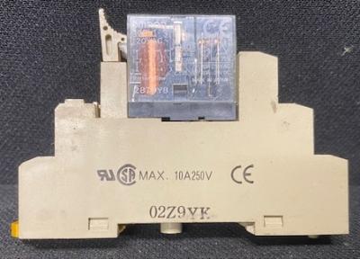 Omron G2R-1-S Relay with Base