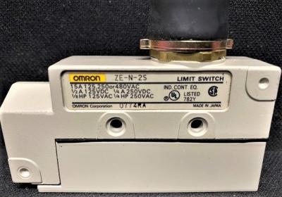 Omron ZE-N-2S Plunger Limit Switch