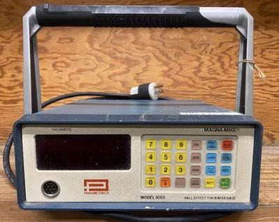 Panametrics 8000 Magna-Mike Thickness Gauge