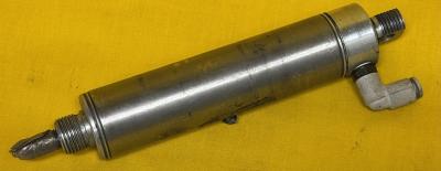 Pneumatic cylinder
