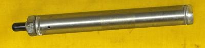 Pneumatic cylinder