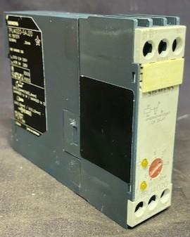 Siemens 7PU4020-5AJ20 Time Delay Relay