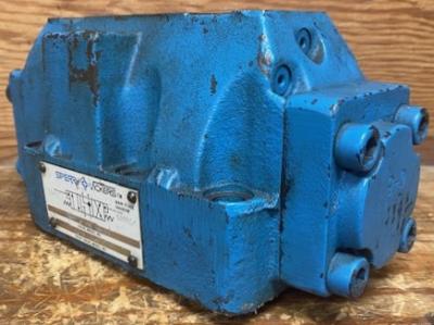 Sperry-Vickers DG5S-8-33C-WB-11 Hydraulic Valve