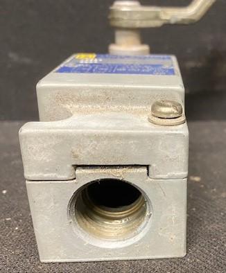 Square D 9007C62B2  Series A Heavy Duty Limit Switch