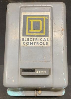 Square D E2935-S4 Class 8502 Type B0-1 Series  A Enclosed Limit Switch