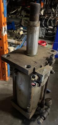 Versatek cylinder side 1