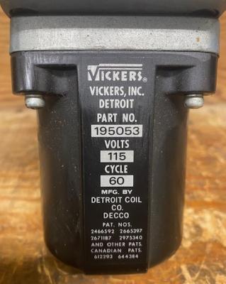 Vickers 290396 DG4S4 012C H50 Hydraulic Valve