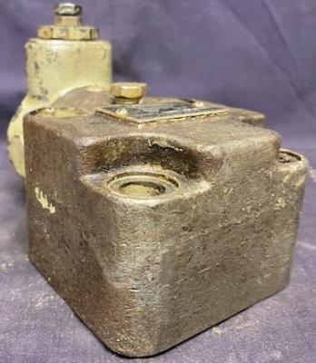 Vickers URG1-06-C-12 Hydraulic Discharge Valve