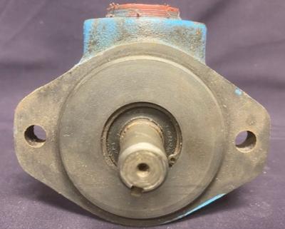 Vickers V10 1P1P 1C20 Hydraulic Vane Pump | Garden City Plastics