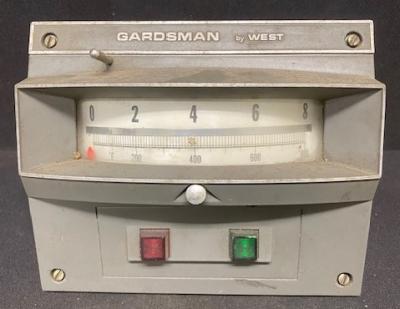 West Unknown Model Gardman 0-800° F Temperature Controller