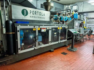 Portola 6 wide Gallon Blow Molding Machine 7 Portola 6 wide Gallon Blow Molding Machine 7