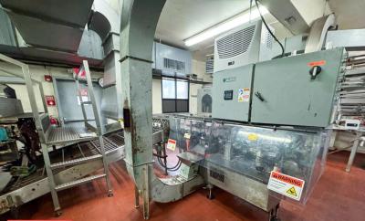 Portola 6 wide Gallon Blow Molding Machine Portola 6 wide Gallon Blow Molding Machine