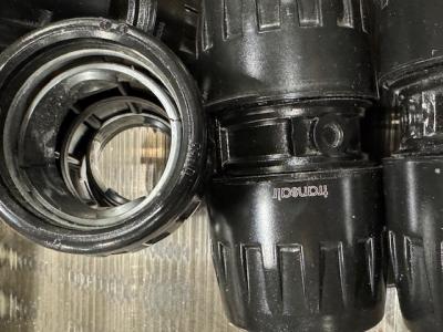 Transair pipe to pipe connector inside